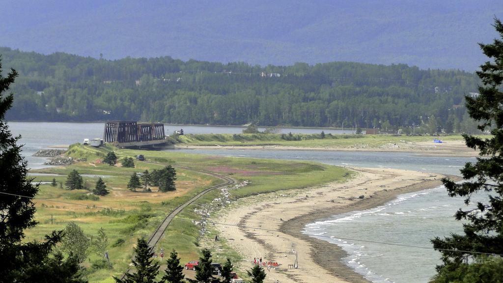 Auberge De Douglastown Gaspe Luaran gambar
