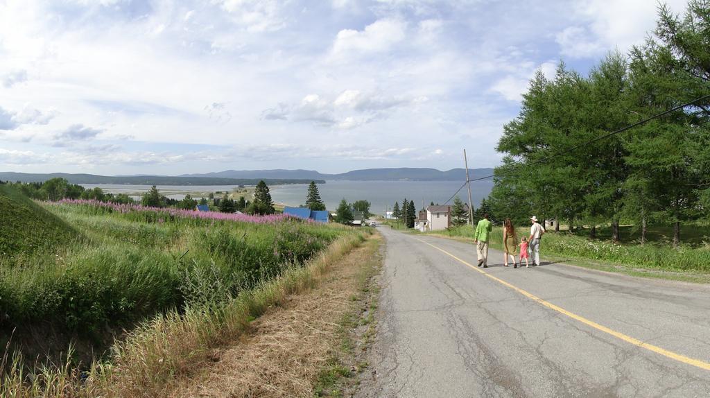 Auberge De Douglastown Gaspe Luaran gambar