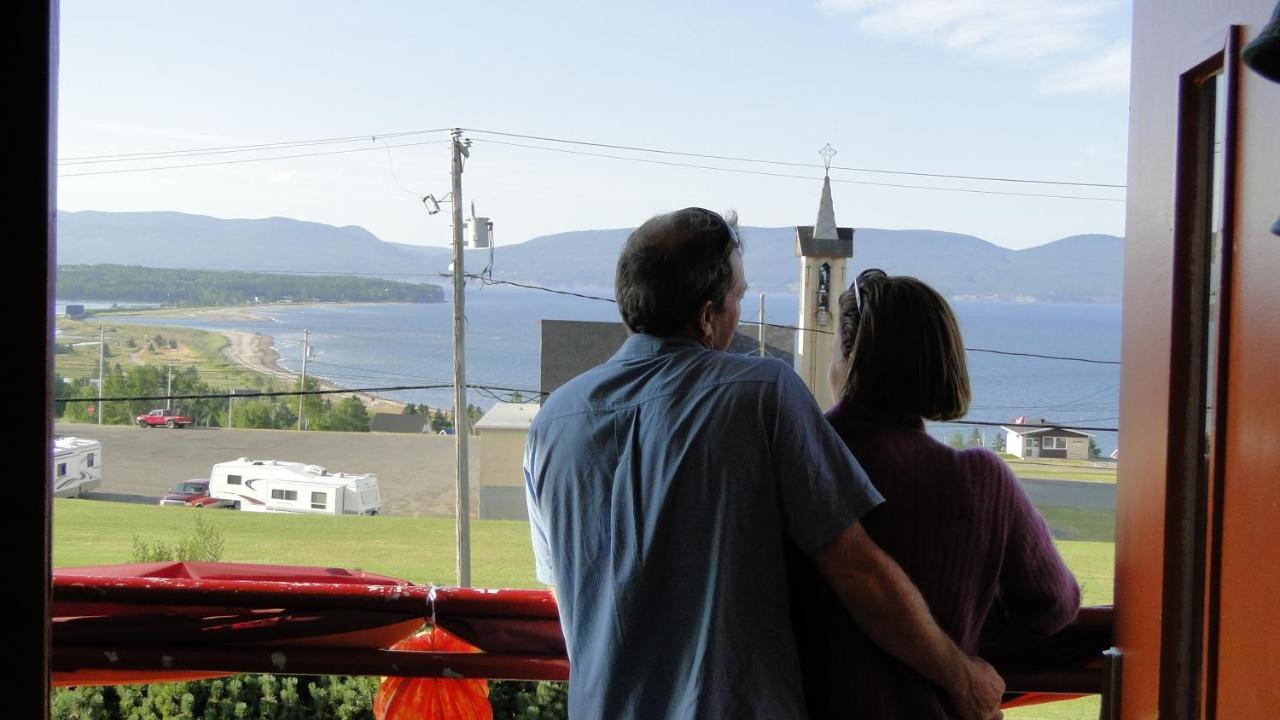 Auberge De Douglastown Gaspe Luaran gambar