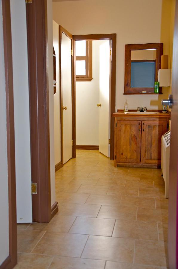 Auberge De Douglastown Gaspe Luaran gambar